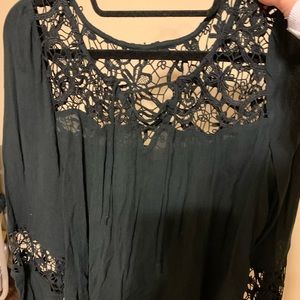 Black Hollister top